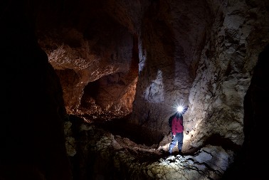 ŠOK ISPOD ZEMLJE Pronađen PODZEMNI SVET koji menja mapu Evrope – prizori lede krv u žilama! (VIDEO)