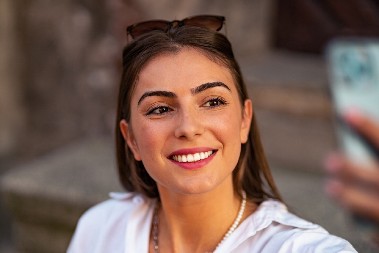 HOROSKOP ZA ČETVRTAK, 18. DECEMBAR Raku ljubav na prvi pogled, Devici sve polazi za rukom, Strelacu se povećava zarada