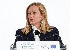 ZAMKA U KOJU ITALIJA NEĆE UPASTI? Meloni uprla pstom: To bi doneo Rusiji "prvu pravu pobedu"