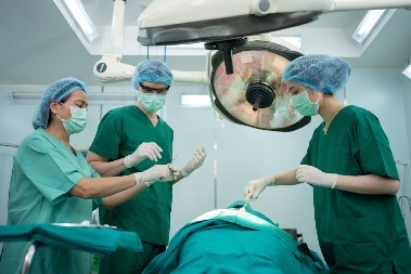 "EKG NIJE BIO U REDU": Ispovest Sandre čija je ćerka UMRLA posle zahvata u Istanbulu