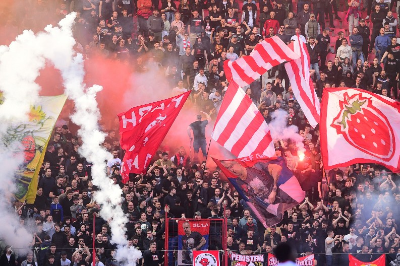 "NA SEVER SE UGLEDAJ" Delije pozvale na poslednji meč na "Marakani" u 2025. godini, navijači obavezno da ponesu i ovo (VIDEO)