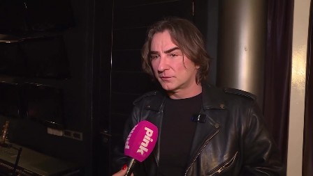 PONOVO U ULOZI DEDA MRAZA! Željko Mitrović je porodici Jovanović prvo obezbedio novi dom, a sada je mališanima ulepšao praznike!