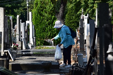 "MI SMO VEĆINA SRPSKOG SELA, TU IM SMETAMO" Porušeni pravoslavni gorobori po četvrti put kod Obilića