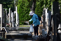 DANAS SU MITROVSKE ZADUŠNICE Ovo su najvažniji običaji i verovanja