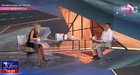 JOVANA JEREMIĆ I TIGAR UHVAĆENI IZA KAMERA Voditeljka nije mogla da se kontroliše, u studiju svi gledali šta rade  (VIDEO)