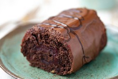 SRNEĆA LEĐA PO RECEPTU IZ STARE JUGOSLAVIJE Savršeni spoj čokolade, oraha i džema