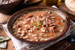 PASULJ SA MESOM PO RECEPTU STEVE KARAPANDŽE Jednostavno, domaće i preukusno