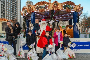 KADA PRAZNICI GOVORE SRCEM: "Dunav osiguranje" darovalo više od 4.300 dece 