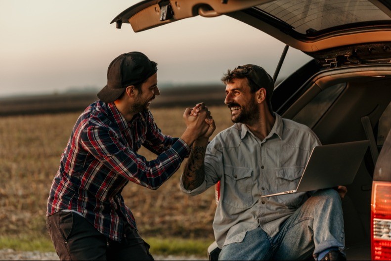 VIC DANA Razgovaraju Srbin i Bosanac...