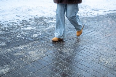 PAZITE GDE SIPATE SO Odlično rešava led, ali može da napravi veliki problem, bolje uradite ovo