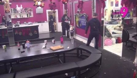 "SMRADE LJIGAVI" Miljana Kulić žestoko udarila na cimera, trese se Elita! 