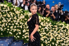 JADNA ONA, NIKO JE NE RAZUME Glumica bila mala od skandala, pa onda odjednom povukla crtu