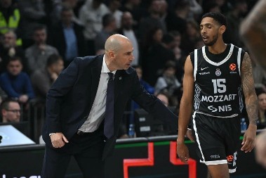 NAVIJAČI SE ZBOG TOGA LJUTE Oglasio se Pejn posle debija za Partizan