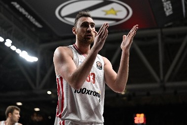 MILUTINOV FLERTOVAO SA DABL-DABLOM Olimpijakos posle drame slavio u Bolonji