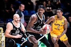 RAPSODIJA PARTIZANA Crno-beli zgromili Split, blistao Pejn, Murinen konačno dobio šansu