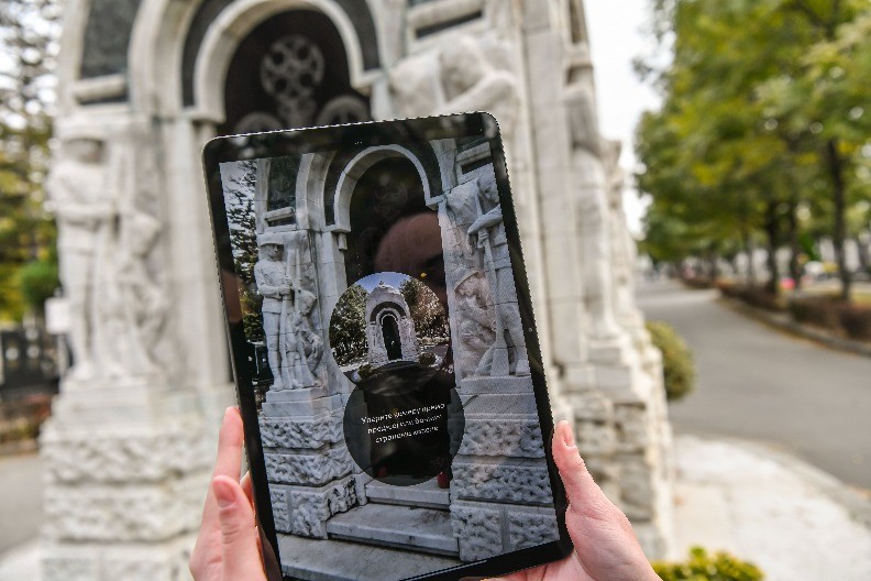 PROŠETAJTE ALEJAMA SEĆANJA UZ POMOĆ APLIKACIJE KOJOM JE DIGITALIZOVAN DEO KULTURNOG NASLEĐA SAČUVANOG NA NOVOM GROBLJU