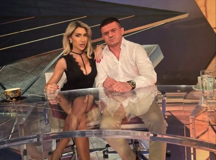 JOVANA JEREMIĆ SLAVI TIGROVU POBEDU Boksera digla u nebesa, sve pršti od ljubavi!