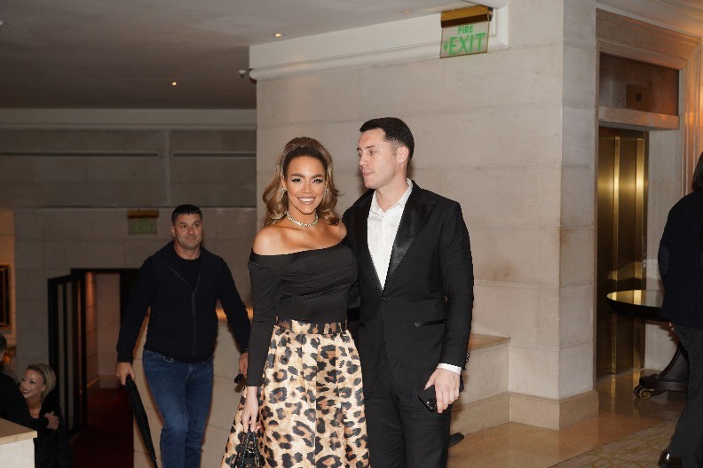 "NAUČIO SAM ŽIVETI" Bivši muž naše pevačice ima razloga za slavlje nakon razvoda! (FOTO)