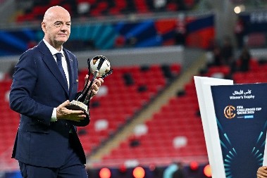 POTRES U SVETU FUDBALA Oglasio se prvi čovek FIFA i otkrio važne detalje 