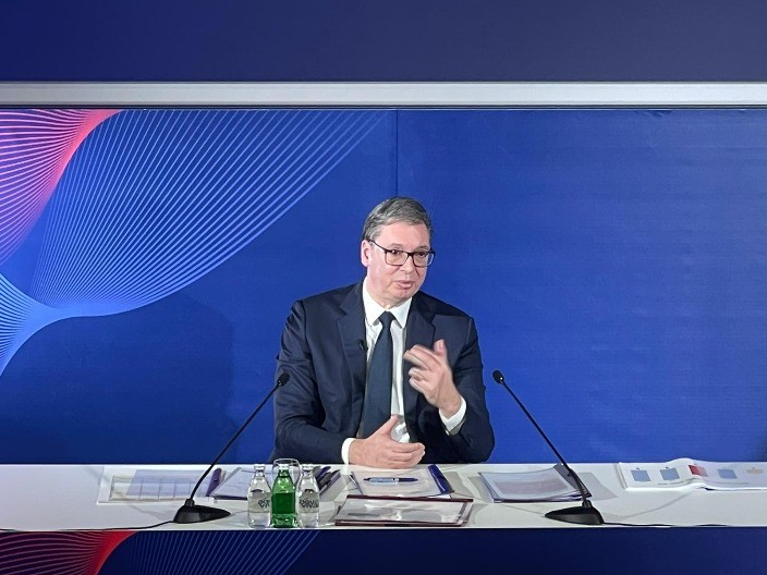 SVETSKI EKONOMSKI FORUM NA ZVANIČNOM NALOGU NAJAVIO VUČIĆEVO UČEŠĆE Predsednik u januaru u Davosu