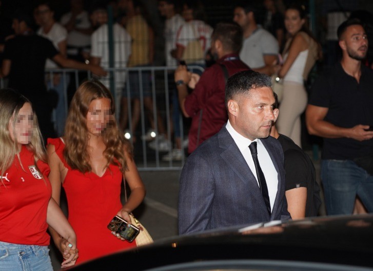 ATINA I NIKA NAPUSTILE VILU NA DEDINJU Krleušine ćerke donele odluku, a jedna stvar sve zanima!