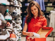 Vraćaju se „najružnije“ patike: Ili ćete ih mrzeti ili obožavati, ali od njih nećete moći da pobegnete