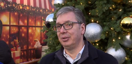 "ŽELIM DA KAŽEM GRAĐANIMA DA IMAMO DOBRU VEST" Vučić sa narodom u centru Beograda (VIDEO)