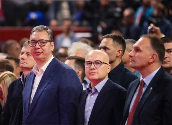 LIDER NAPREDNJAKA MILOŠ VUČEVIĆ: Naša otadžbina neće biti gurnuta u haos; Evo šta je rekao o pritiscima iznutra i spolja, blokadama, KiM i političkoj stabilnosti