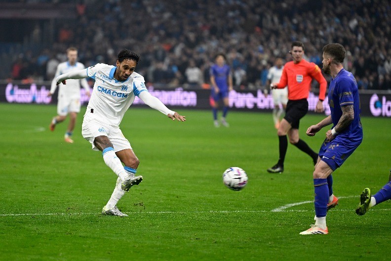 NEVIĐEN SKANDAL U GABONU Obamejang proteran iz reprezentacije, država smenila selektora 