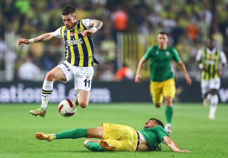 TURCI JAVLJAJU Zvezda dovodi čoveka koji ranio crveno-bele, na Marakani - ćute