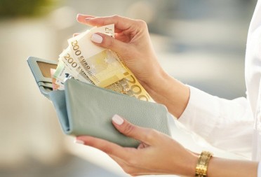 Dok se drugi muče, njima sve ide od ruke: Ova 4 horoskopska znaka privlače novac i uspeh bez muke!