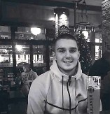  ISPREBIJAN NASMRT U ŠKOLSKOM DVORIŠTU Otišao da se pomire, pa završio mrtav