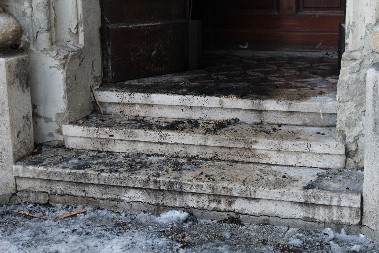  SUMNJA SE DA JE PODMETNUT Požar na crkvi Imena Marijinog u Novom Sadu, uviđaj u toku