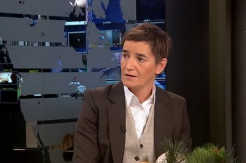 BLOKADERIMA NI BOŽIĆ NE ZNAČI AMA BAŠ NIŠTA Brnabić: Vreme mira i tolerancije su koristili da napadaju Vučića (FOTO)