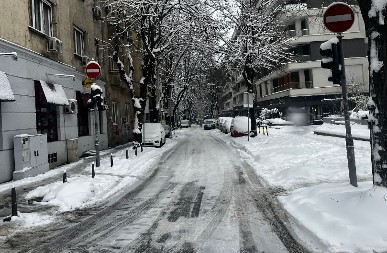 POLARNI TALAS ZALEDIO SRBIJU Palo 33 cm snega, ovde je sada -12°C!