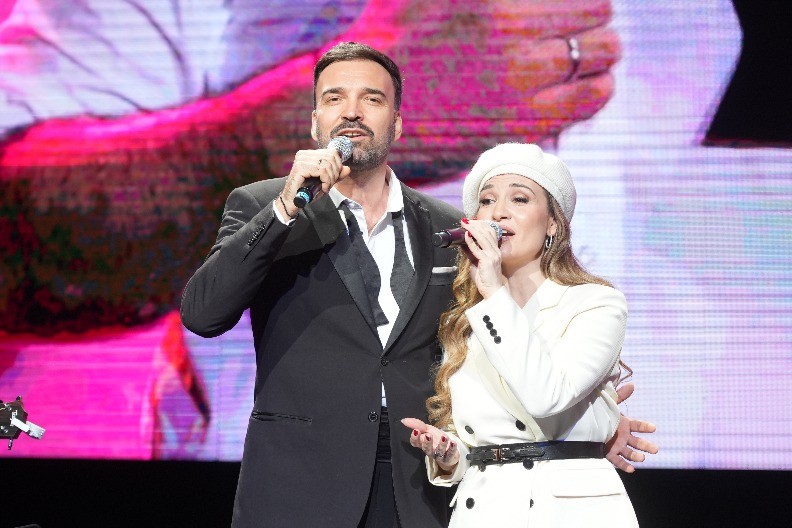 "RECEPT ZA SREĆAN BRAK JE PRIHVATANJE OSOBE KOJU VOLIŠ" Jelena Tomašević i Ivan Bosiljčić otvoreno o praznicima, braku i naslednici! (VIDEO)