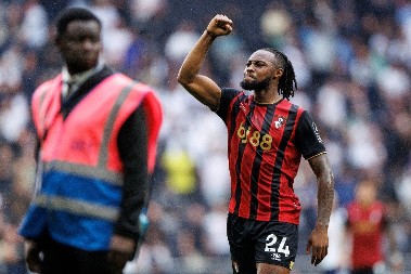 PUČE BOMBA U PREMIJER LIGI Mančester siti doveo kapitalca od 74 miliona evra kog je htelo pola Engleske