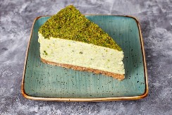 ČIZKEJK SA PISTAĆIMA ZA PRAVE SLADOKUSCE Zbog ovoga je neverovatno kremast