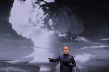 RUSIJA PODIŽE ULOG: Medvedev poručio da međunarodno pravo više ne važi