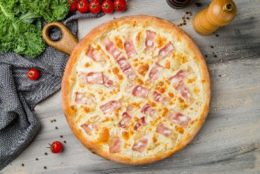 PICA SA SLANINOM Italijanski specijalitet za prave gurmane, za lepo veče sa prijateljima