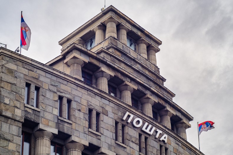 OVAKO LAŽU ŠOLAKOVI BEDNICI! Juče kažu deo radnika Pošte stupa u štrajk, danas bez stida i srama objavljuju: Danas SAMO jedan radnik štrajkuje! (FOTO)