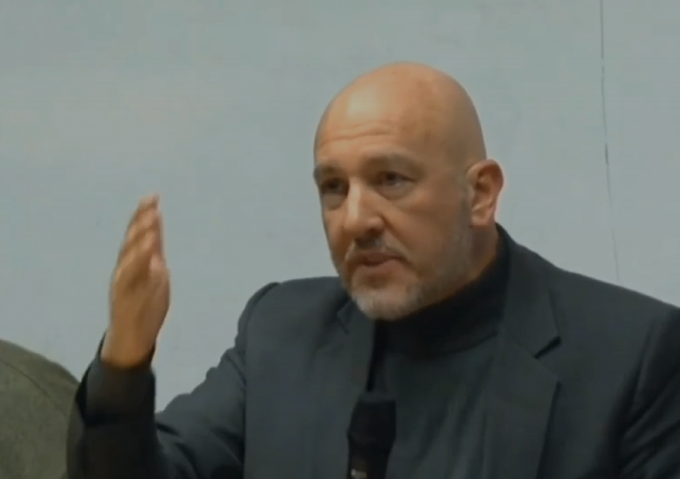 KO ZLOUPOTREBLJAVA SRPSKU DECU? Majić ih sada "uči o pravima", a oslobodio Albance koji su silovali, ubijali, pa komadali Srbe (VIDEO)