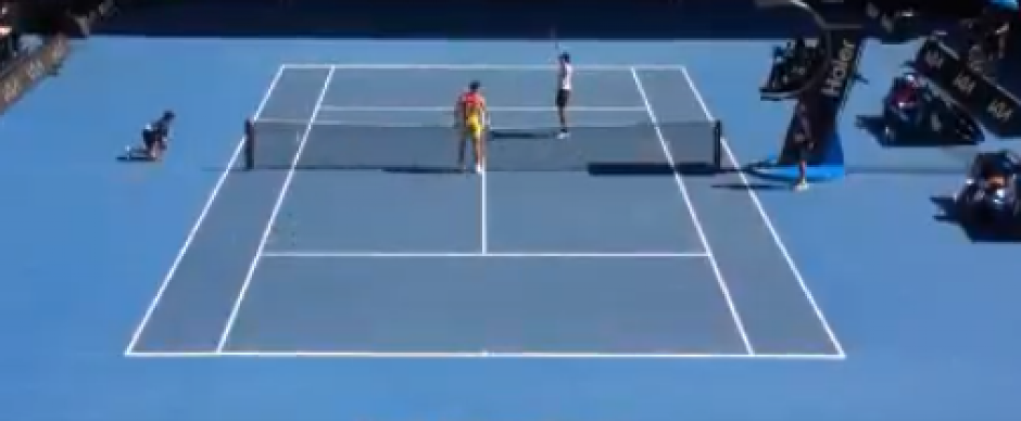 OVO NIKO NIJE OČEKIVAO Odigrao je tako dobar poen da je protivnik odmah morao da mu čestita (VIDEO)