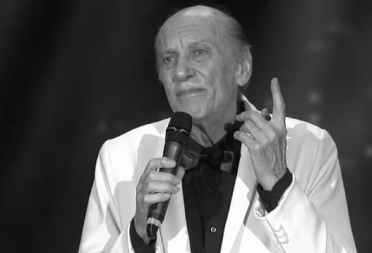 "MNOGO MI NEDOSTAJEŠ" Emotivna objava unuke Predraga Živkovića Tozovca tera suze na oči! (FOTO)