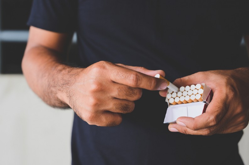 PUŠAČI, STIŽE NOVI UDAR NA DŽEP Opet poskupljuju cigarete, a ova paklica će koštati čak 650 dinara