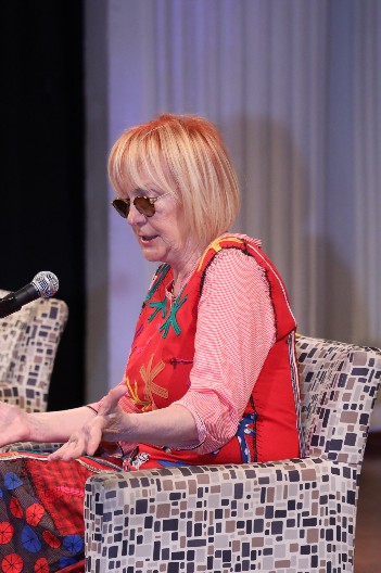 "OPLODIO SI MALOLETNU KOBILU, MLAĐA JE 50 GODINA" Vedrana Rudan saznala da je muž vara, progovorila o razvodu