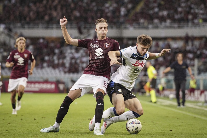 NEKA ODLUČI ŠTA ŽELI KAD PORASTE Žestok udar na srpskog reprezentativca