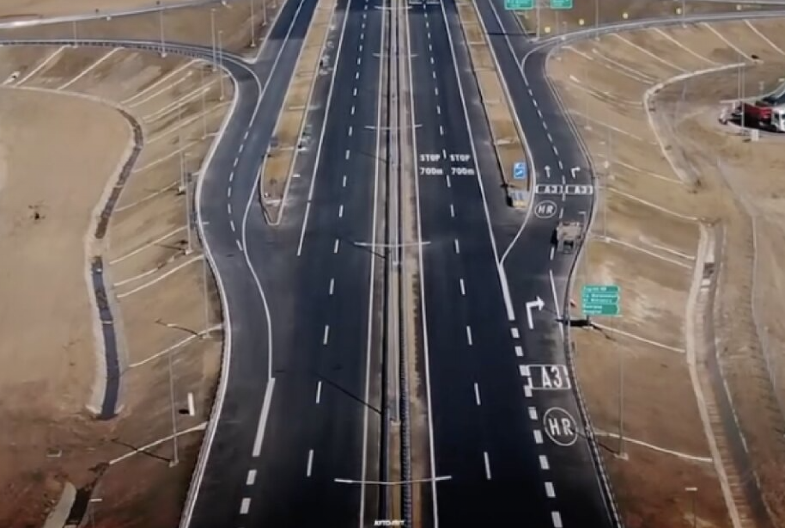 AU, KAKAV ŠOK! Deka odbio 200.000 evra za iseljenje, pa sada živi usred autoputa: "Žalim što nisam uzeo pare!" (VIDEO)