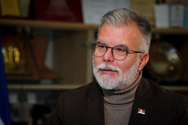 SRBIJA DOSTOJANSTVA I USPEHA Pokret za narod i državu