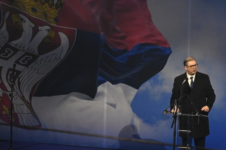 KLJUČNA VUČIĆEVA PORUKA IZ JAGODINE Deci je mesto u školi, studente pozivam na dijalog